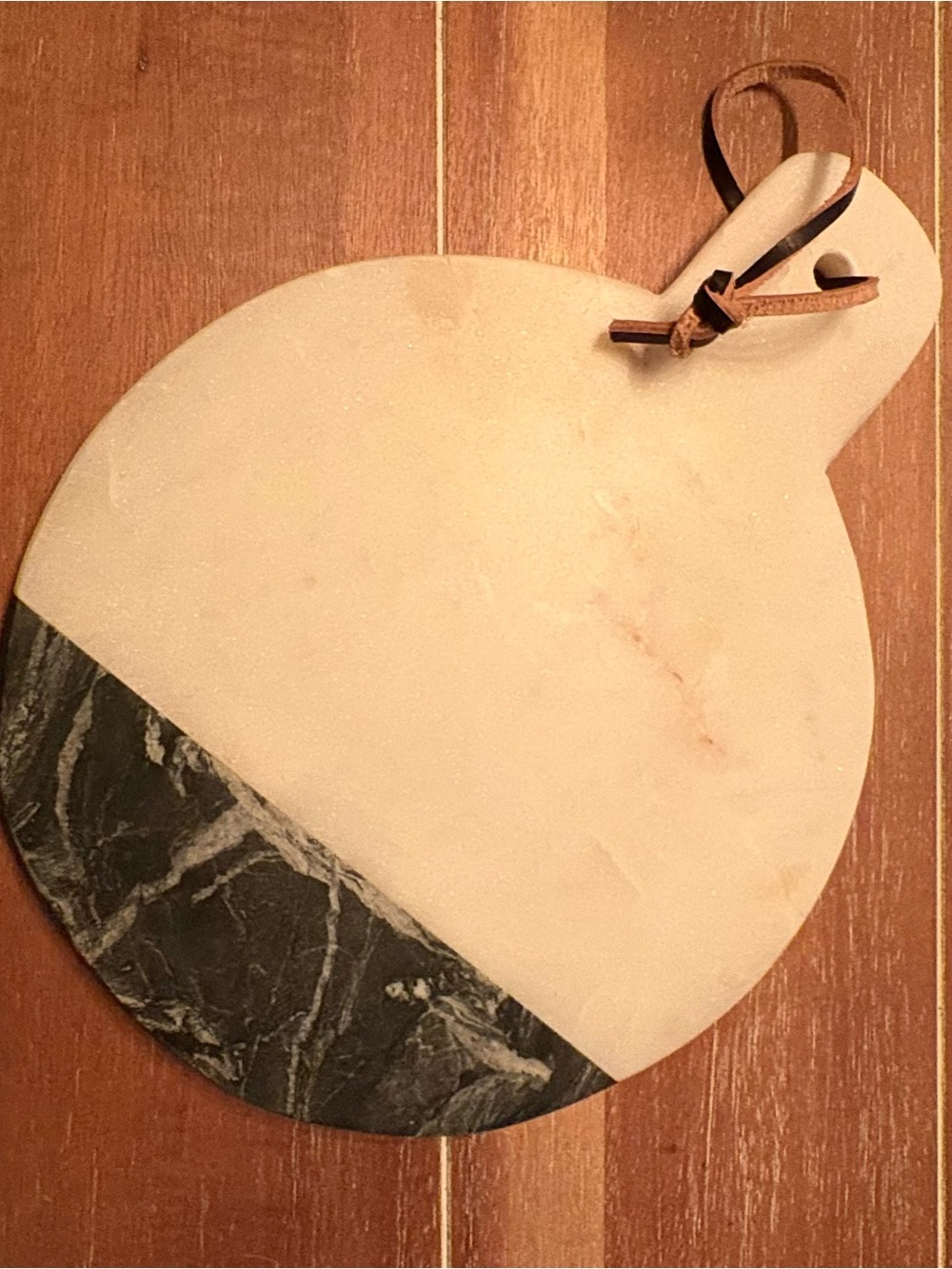 Mud Pie Round Marble Cutting/Serving Board in White and Black Marble